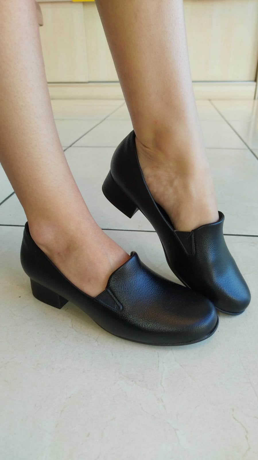 Loafer Laura Salto Médio Preto Piccadilly - Imagem 3
