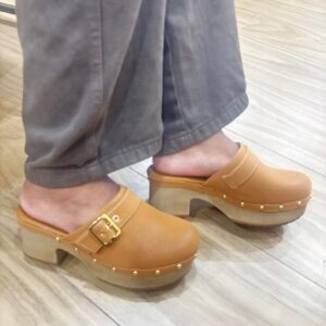 Tamanco Clog Salto Alto Mascavo PIccadilly